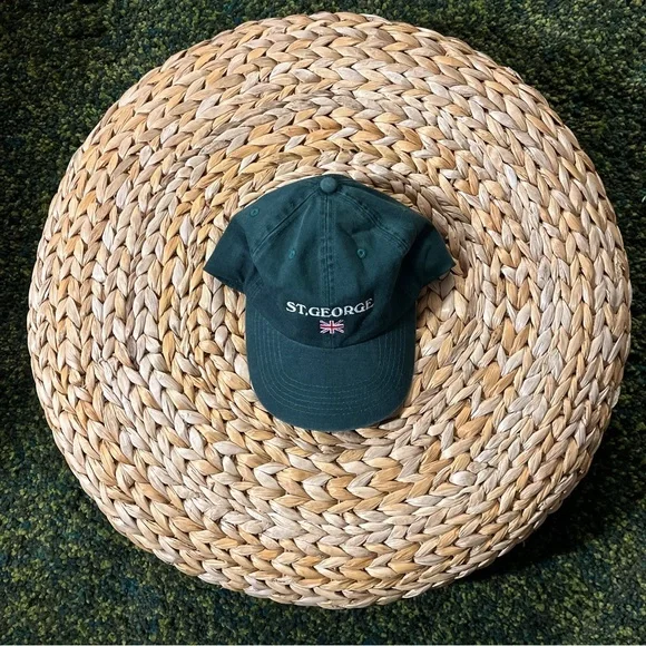 Brandy Melville St. George Forest Green Cap (OS) - Picture 1 of 5